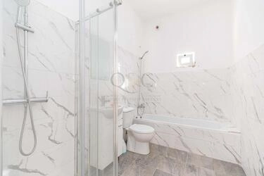 7 Bedroom Villa For Sale in Salir