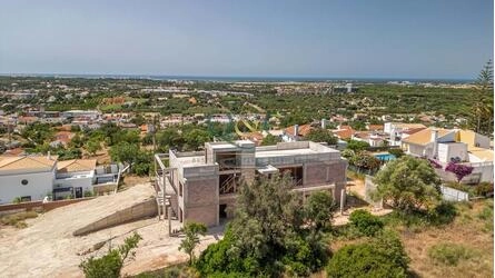 5 Bedroom Villa For Sale in Loulé (São Sebastião)
